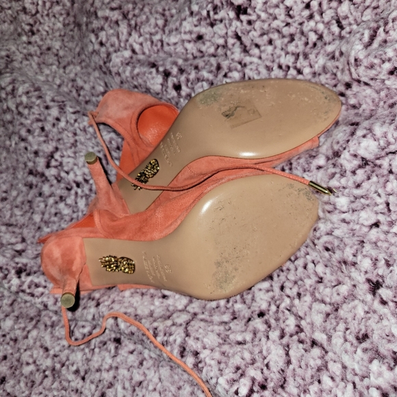 Peach Sexy thing pumps in size 8 - Picture 5 of 8